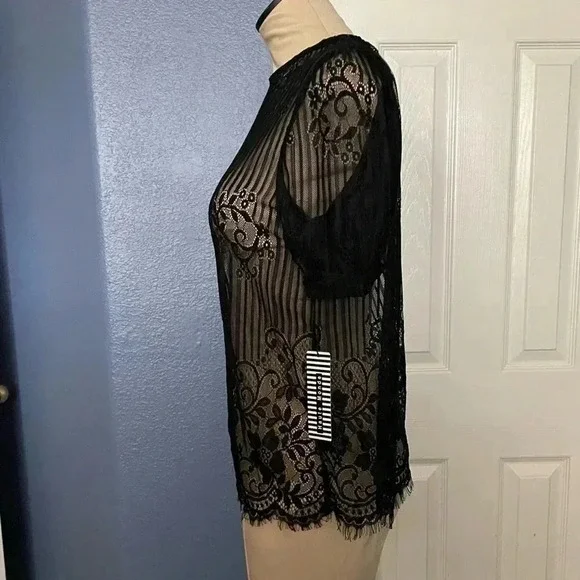 Black Lace Top - Picture 4 of 8